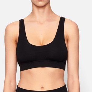 Skims sleep bralette onyx black xs NWT